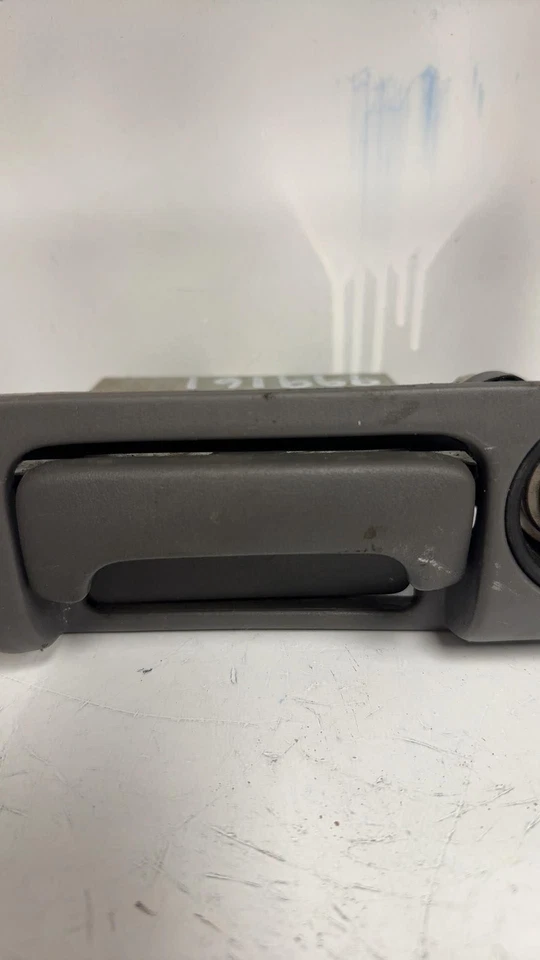 1998-2002 TOYOTA COROLLA RADIO TEMPERATURE DASH BEZEL ASH TRAY Foto 2 de 4