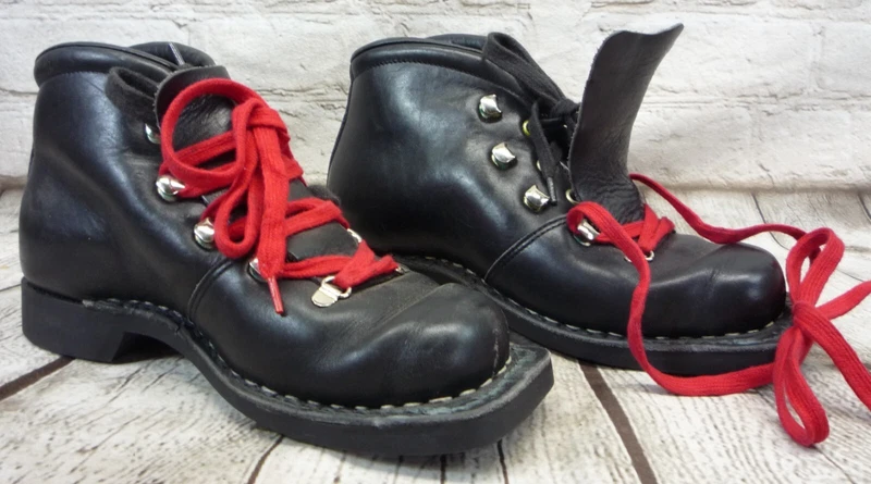 narrona leather 3 pin cross country boots