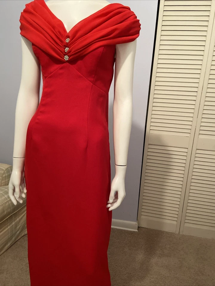 Vestido largo rojo de fiesta de noche vintage Alyce Designs botones de estrás talla S Foto 4 de 4
