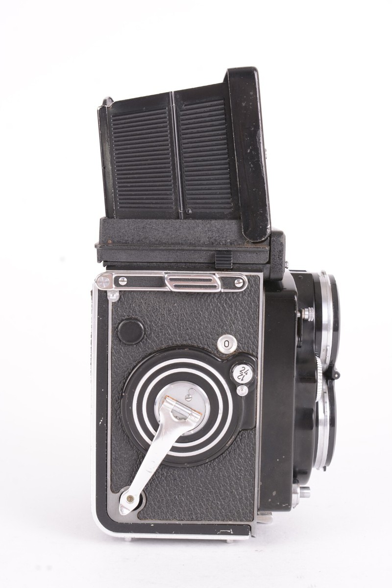 Rollei Rolleiflex 12/24 6x6 TLR 2.8F w/Planar 80mm f/2.8 Rollei Rolleiflex 12/24 6x6 TLR 2.8F w/Planar 80mm f/2.8