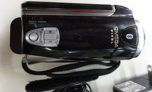 JVC HD Everio Camcorder GZ-HM550-BU Bluetooth - Picture 3 of 9