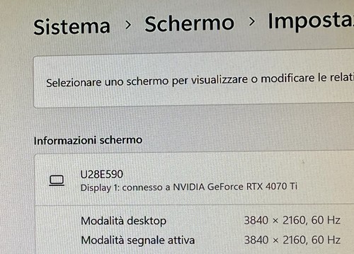 Samsung U28E590 Monitor HRM da 28\" Flat - Bild 3 von 3