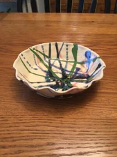 John Garrou Black Mountain NC Art Pottery 6 1/2 inch Ruffled Bowl Dish