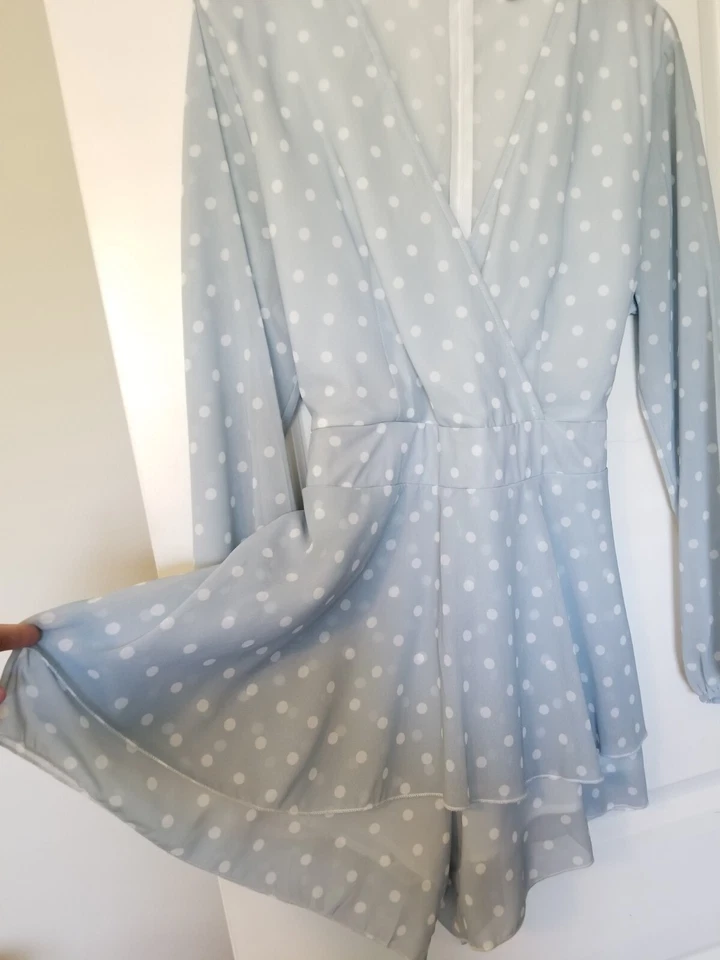 Mameluco de gasa azul bebé a lunares manga larga cuello en V para mujer talla grande Foto 4 de 4