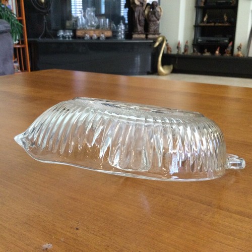 Vintage Ribbed, Textured Glass Handled Lemon Juicer with Pour Spout - Picture 4 of 5