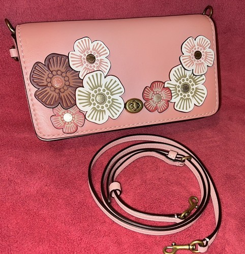 COACH Dinky Pink Customized 7 Tea Rose Applique Leather Crossbody Clutch Bag - Picture 3 of 12