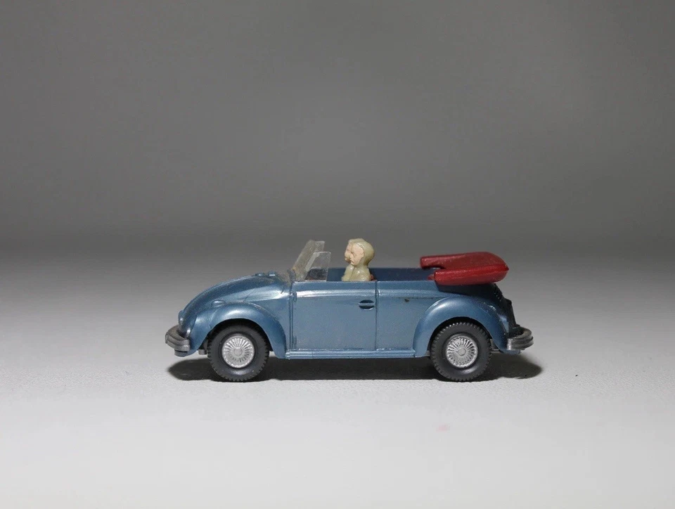 Volkswagen Cabiolet escala 1/87 WIKING #33 Foto 2 de 4