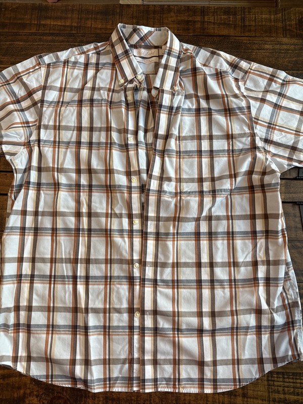 Sz L Mens Roundtree & Yorke Gold Label Plaid Button Down Short Sleeve Short