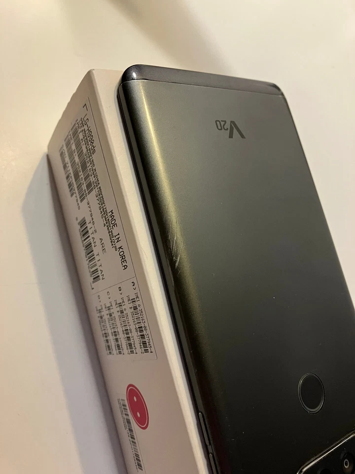 LG V20 Silver 4Gb/64Gb H990ds Dual Sim with original battery charging kit - Immagine 4 di 4