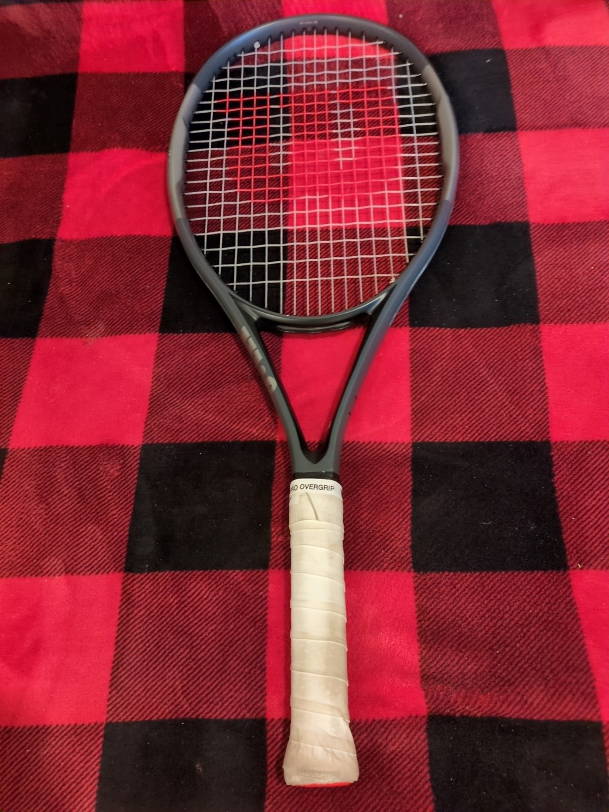 Wilson H6 Hammer 110 sq in 2/ 4 1/4 Comfort Racquet