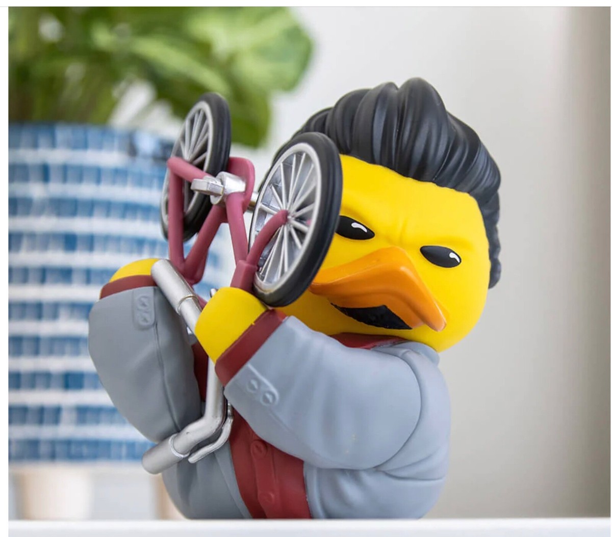 TUBBZ BOXED Yakuza Kazuma Kiryu Collectible Duck Vinyl TUBBZ BOXED Yakuza Kazuma Kiryu Collectible Duck Vinyl
