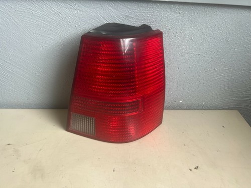 VW Bora Variant Kombi 1,9TDI  2004 Rücklicht Rückleuchte Rechts