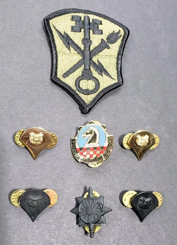 U.S. Army 902nd MI Group Patch, DUI w/ Specialist E-4 Rank & MI Crest Used 1990s