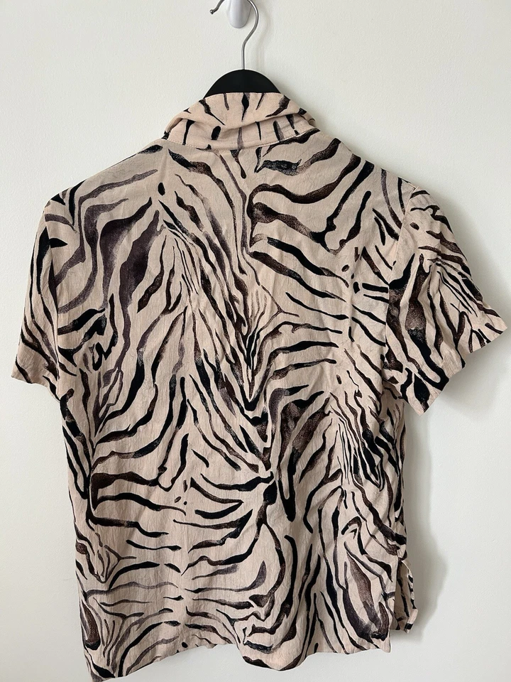 Robbie Bee Womens Petite Size 6P Animal-Print Tiger Tan Brown Short Sleeve Top - Image 4 of 4