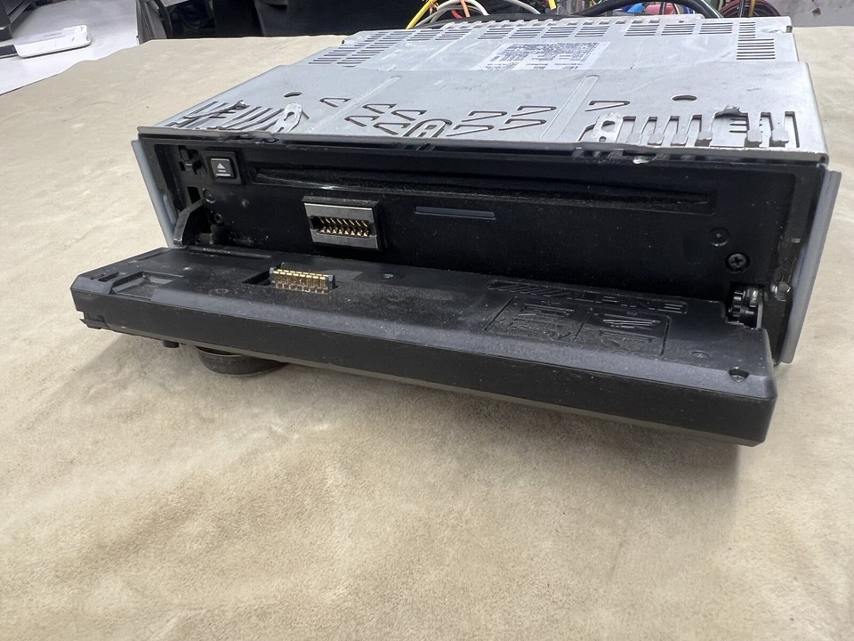 Alpine CDA105 CD MP3 Car Stereo SAT Ready HD Radio Audyssey MultEQ