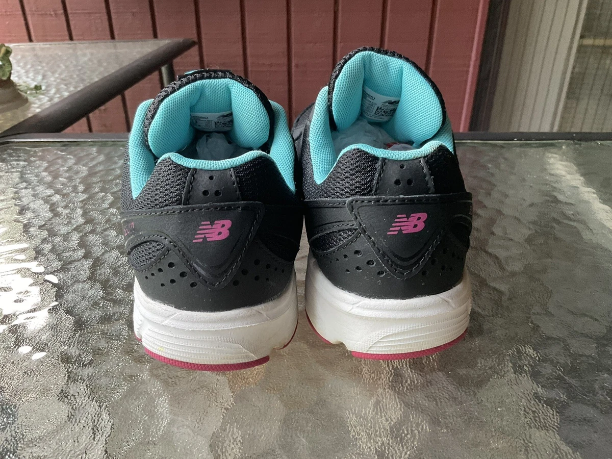 PREOWNED New Balance Womens 550 V1 W550BK1 Black Running Shoes Sneakers Size 7.5
