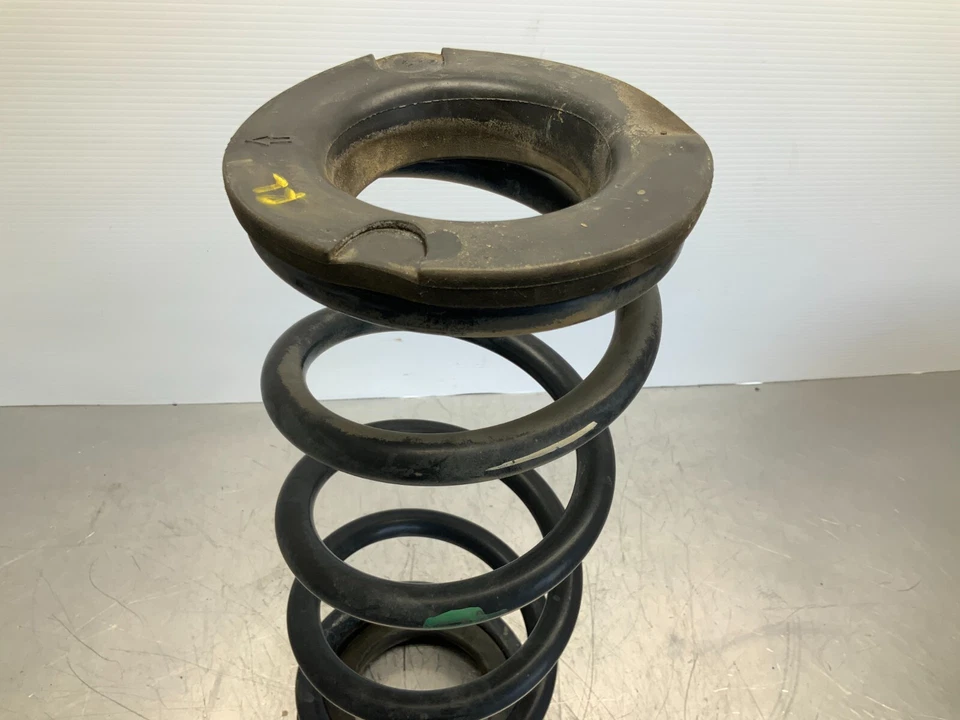 Оригинальная правая или левая задняя пружина подвески для Nissan Armada 2008-2015 годов выпуска - Изображение 3 из 4
