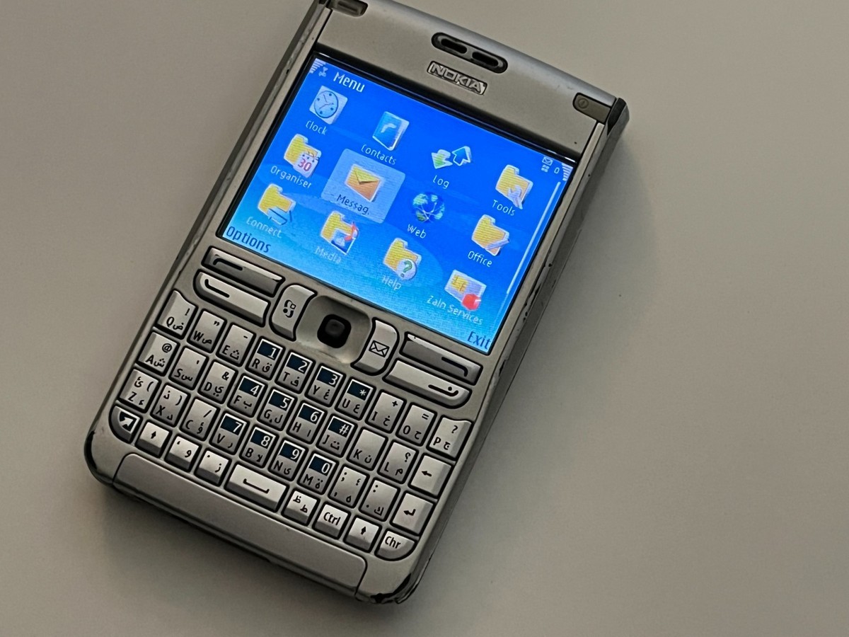 【貴重品】NOKIA E61　未使用 Retro Nokia E61 - 64 MB - Silver (Unlocked) | eBay