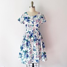 SIZE S/M 1980s Floral Cotton Dress Tie Back Cottagecore