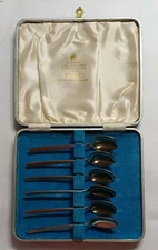 Vintage Viners Appointment To Late King George spoons in box - Stainless Steel