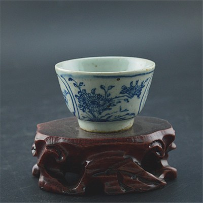 Chinese Old Blue /& White Flower Pattern Porcelain Tea// Wine Cup