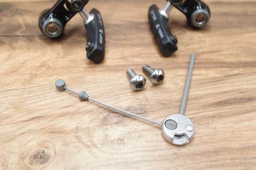 Shimano Deore LX cantilever brakes one pair BR-M560 VIA Japan Deore XT pads 1994 - Picture 3 of 9