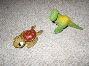 finding nemo squirt toy