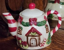 JINGLES & JOY CHRISTMAS CANDY CANE HOUSE TEAPOT