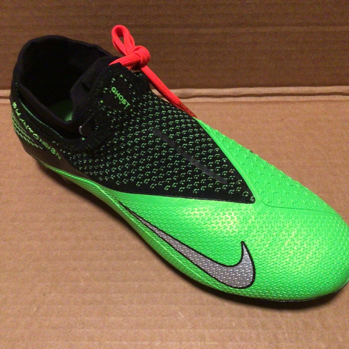 Nike Phantom VSN 2 Elite DF FG black/green size 8 mens/9.5