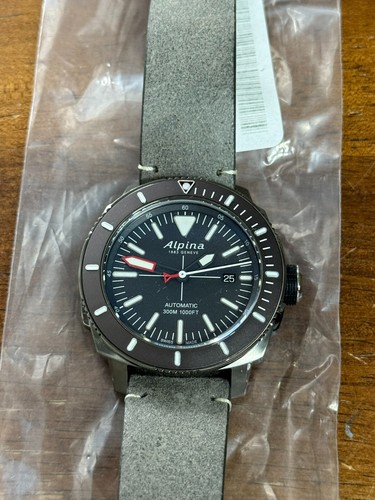Alpina Seastrong Diver Men's Automatic Caliber 44mm Watch AL-525LGGW4TV6