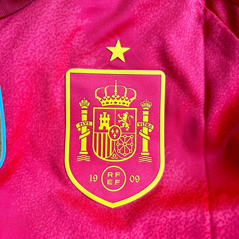 2025 Spain Aitana Bonmati #6 World Cup Home Version Jersey - Women's Small/S - Image 4 of 4