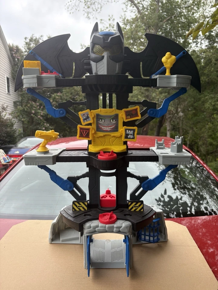 Imaginext DC Super Friends Batman Batcave Transforming Juego Foto 3 de 4