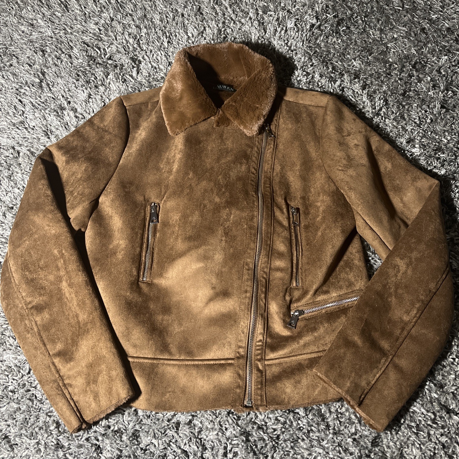 Picture 1 of 24
