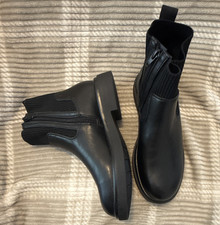 No Boundaries Women s Black Chelsea Ankle Boots US 8 Synthetic Zip Round Toe