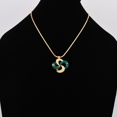 Vintage Green Lucite Pendant Necklace Rhinestone Chain Gold Tone NOS 1980s BinA5 - Picture 2 of 12