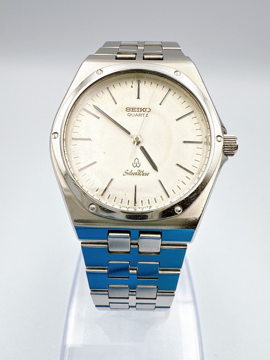 Vintage Seiko Silver Wave 6030-7050 Quartz White Dial Watch Japan