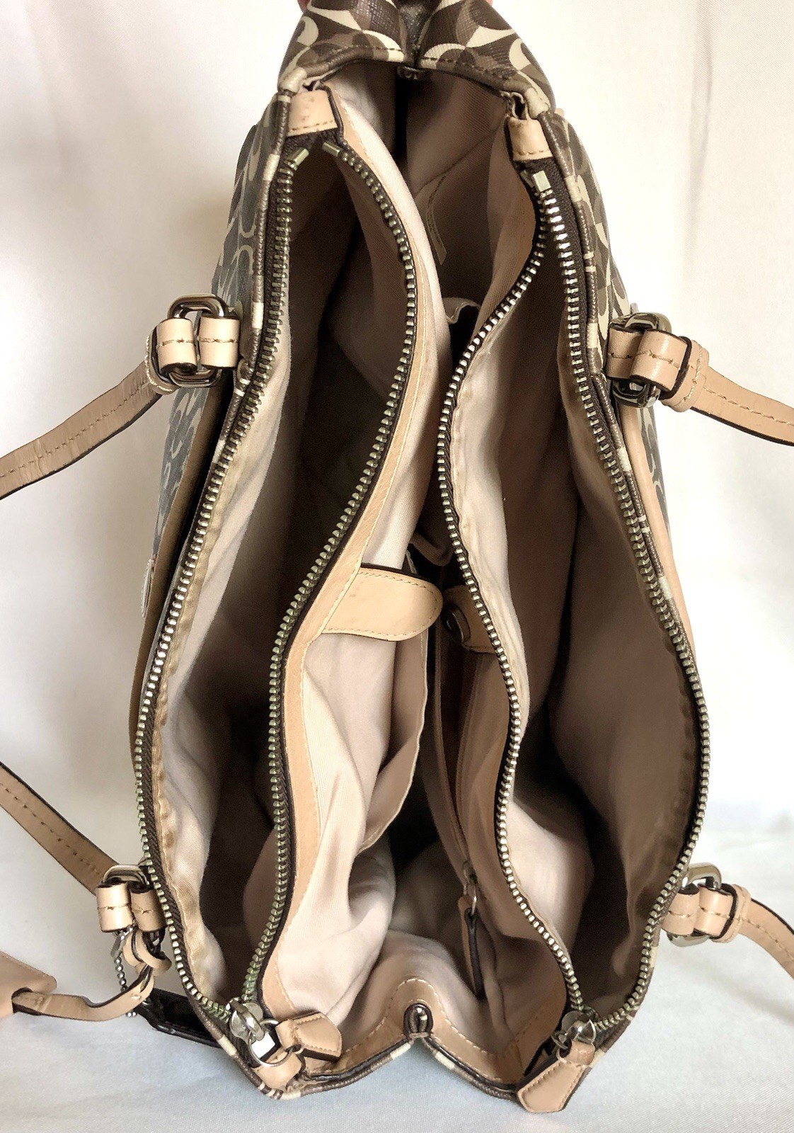 COACH Peyton Multifunction Double Handle Double Z… - image 7