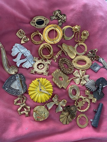 Vintage Mix Brooch Lot Of 31 - Picture 6 of 6