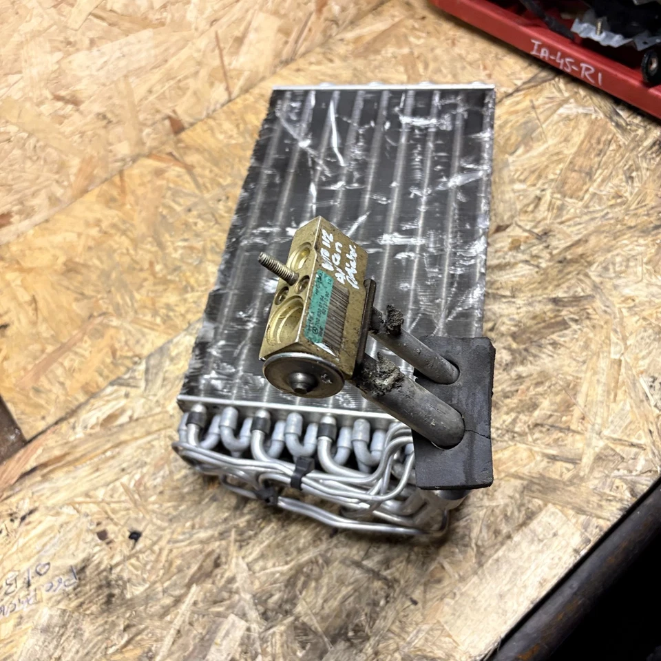 Mercedes Vito 112 Aircon evaporator radiator 2028300184 1996-2003 - Image 3 of 4