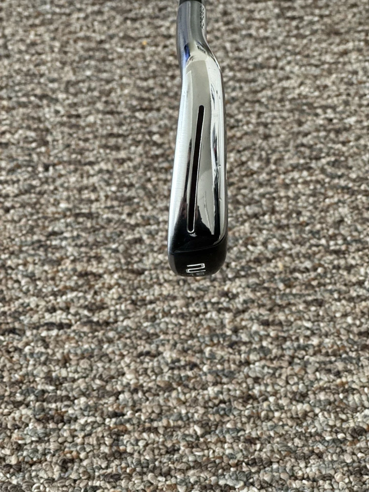 TaylorMade Stealth UDI 2 Iron RH X-Stiff Foto 2 de 4