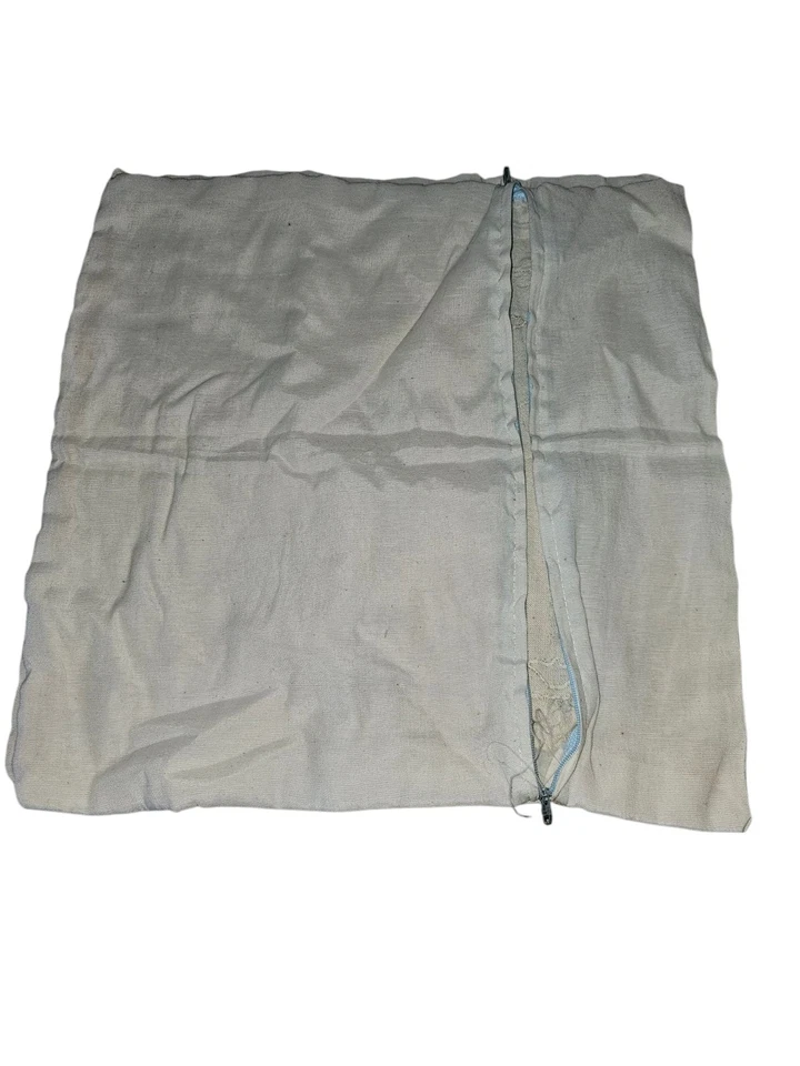 Juego de 2 fundas de almohada orientales con cisne y bordado dorado ¿Hechas a mano? Foto 2 de 2