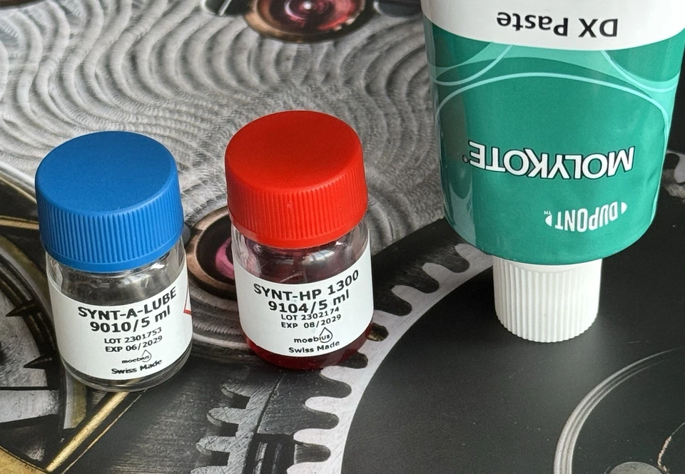 Complete “pro” Watchmaker Oil Kit, Moebius 9010+9104(HP1300)+8200+8217+9415+DX - Image 3 of 4