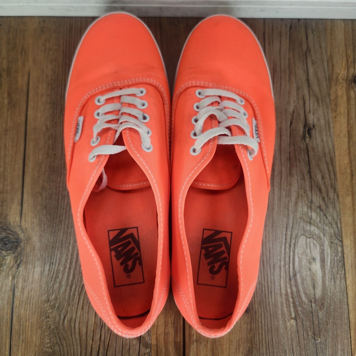 VANS Authentic Lo Pro Women Sz 9.5 Neon Coral Canvas Skate Street 