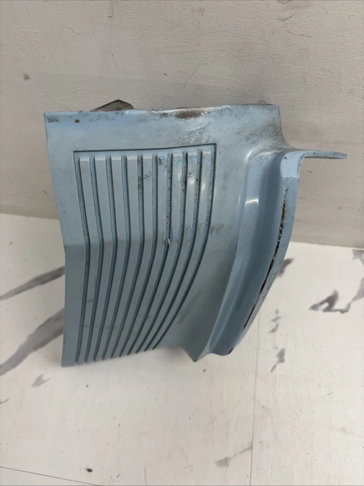 Chrysler Newport 1974-1977 lado del pasajero derecho parachoques delantero relleno carrocería C mopar Foto 2 de 4