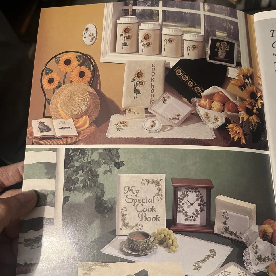 The OmniBook of KITCHENS Jeanette Crews Designs Cross Stitch Designs #802 Foto 3 de 4