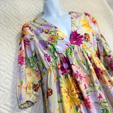 NWT H&M size S Multi-colored floral print dre...