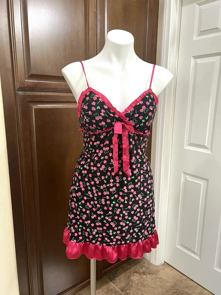 De Colección Jenni Jennifer Moore Babydoll Sedoso Camisón Vestido Sin Mangas Negro Rosa Cerezas M Foto 2 de 4