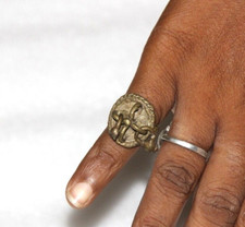 1800's Antik Bronze Finger Ring Rund Blumenmuster Handgefertigt Alt Original