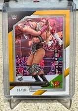 2022 PANINI WWE NXT 2.0 ELEKTRA LOPEZ ROOKIE GOLD 7/10 RC #33