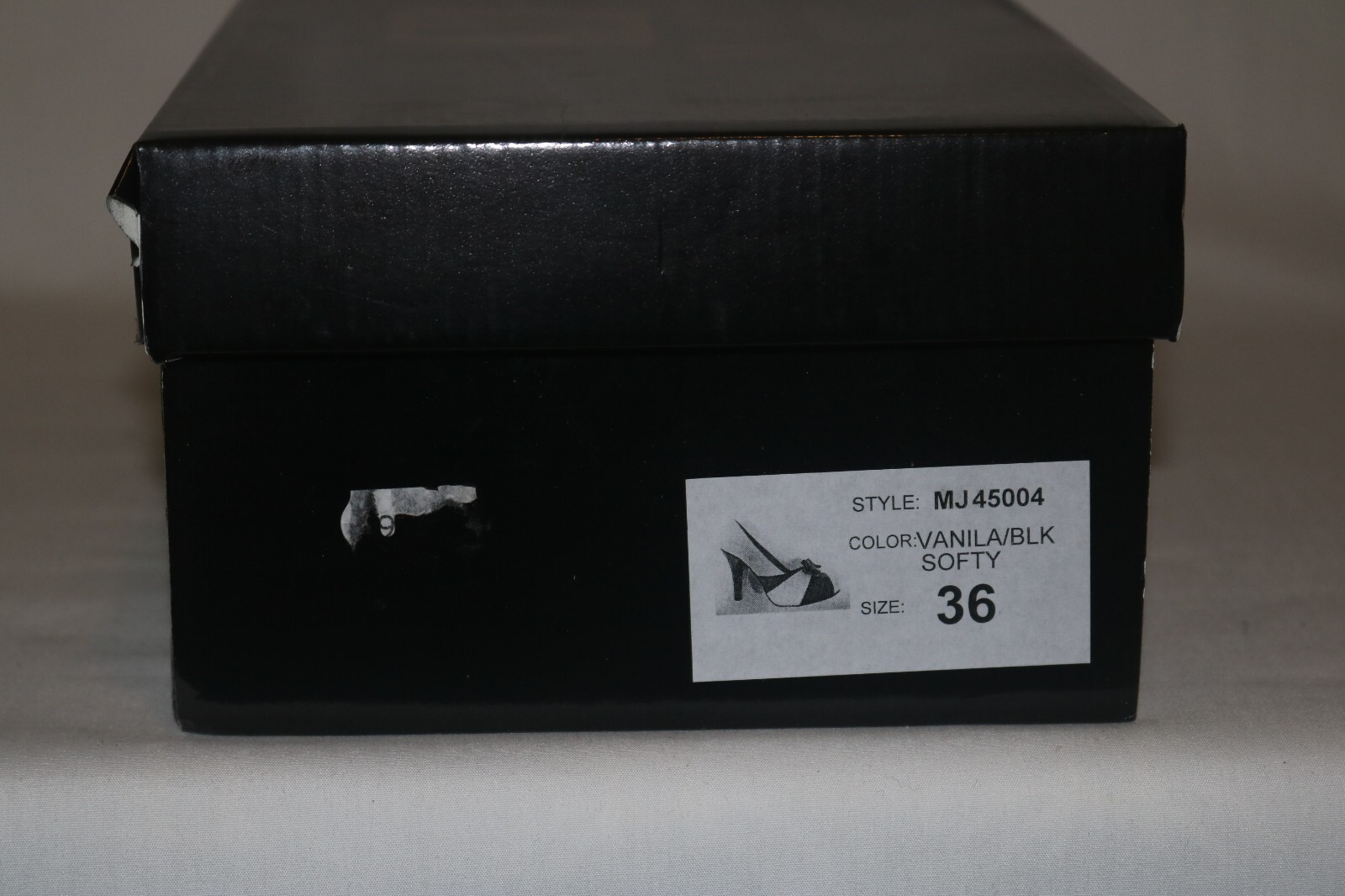Marta Jonsson New with box. Vanila & Black slip on. UK4 £130 image 6